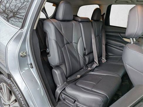Used 2019 Subaru Ascent Limited image 22
