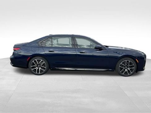 New 2026 BMW 760i xDrive w/ Executive Package AWD/4WD image 2