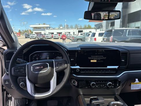 New 2026 GMC Sierra 1500 SLT AWD/4WD image 16