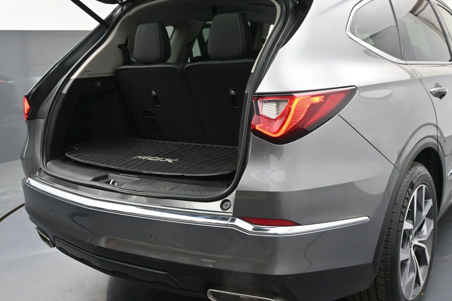Certified 2023 Acura MDX w/ Technology Package AWD/4WD image 15