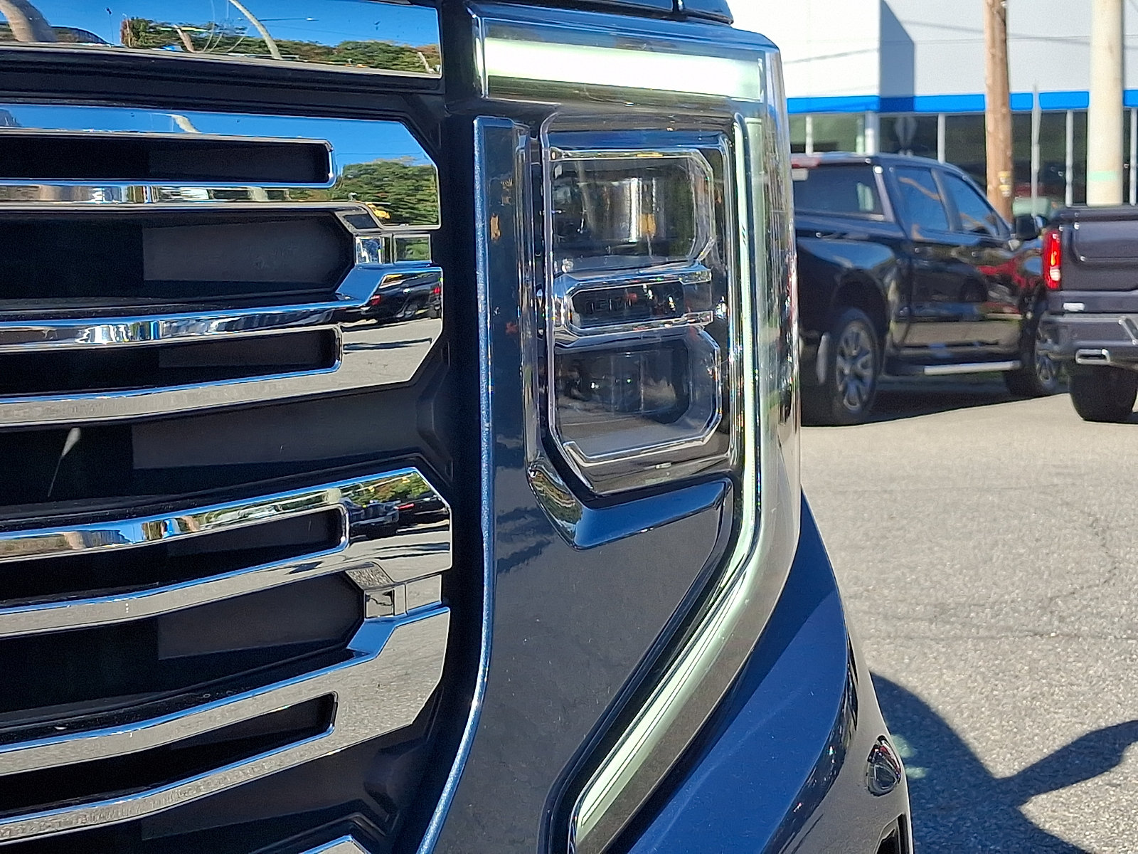 Used 2026 GMC Sierra 1500 Denali w/ Denali Reserve Package AWD/4WD image 9