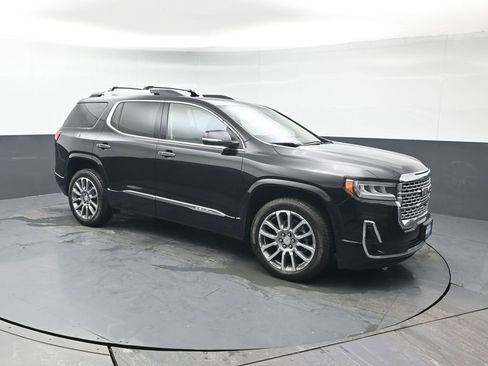 Used 2023 GMC Acadia Denali w/ Denali Technology Package image 8