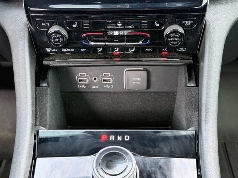 Used 2021 Jeep Grand Cherokee L Limited RWD image 18