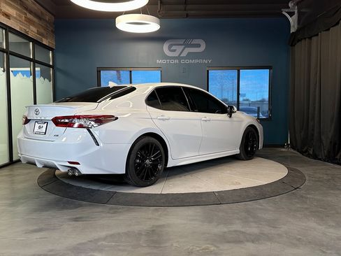 Used 2023 Toyota Camry XSE image 3