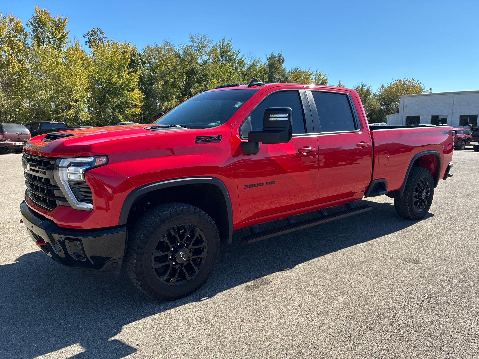 Used 2025 Chevrolet Silverado 3500 LT w/ Trail Boss Package AWD/4WD image 4
