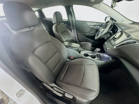 Used 2023 Chevrolet Malibu LT FWD image 28