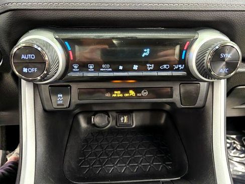 Used 2023 Toyota RAV4 XLE image 18