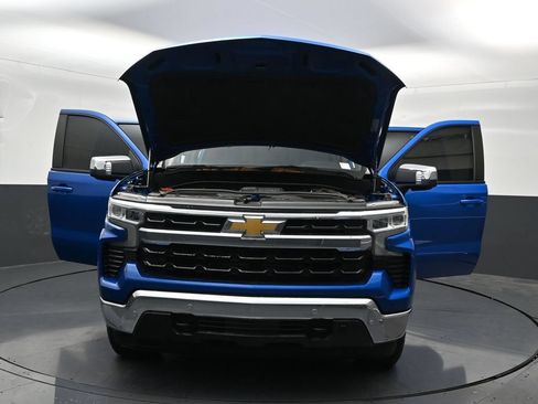 Used 2024 Chevrolet Silverado 1500 LT w/ Safety Package AWD/4WD image 36