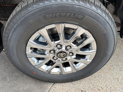 New 2026 Toyota Tacoma Limited image 8