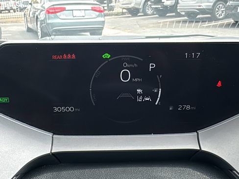 Used 2024 Toyota Prius XLE FWD image 24