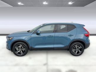 Certified 2023 Volvo XC40 B4 Core w/ Convenience Package video 2