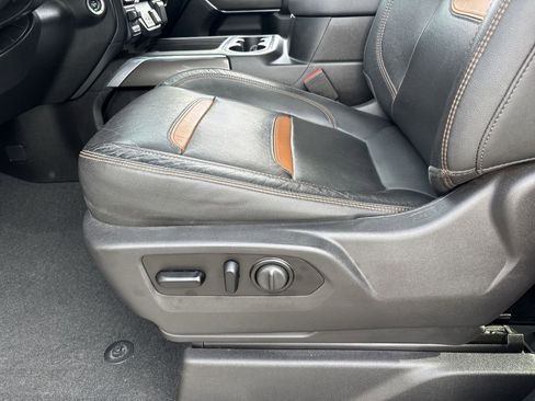 Used 2021 GMC Sierra 3500 AT4 w/ AT4 Preferred Package image 20