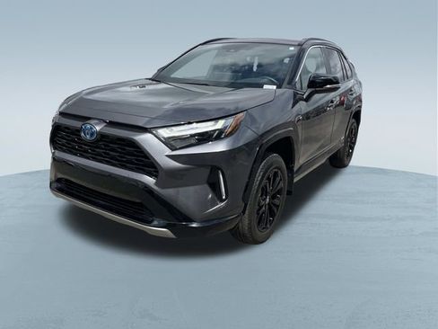 Used 2024 Toyota RAV4 XSE w/ Weather Package AWD/4WD image 9