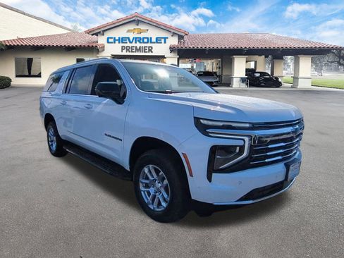 New 2026 Chevrolet Suburban LT w/ Comfort Package image 2