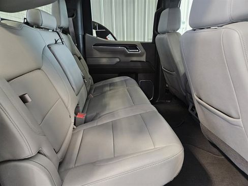 Used 2024 GMC Sierra 1500 SLT image 17