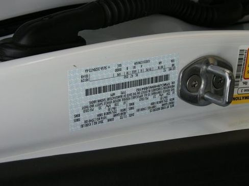 Used 2022 Ford Escape SEL image 40