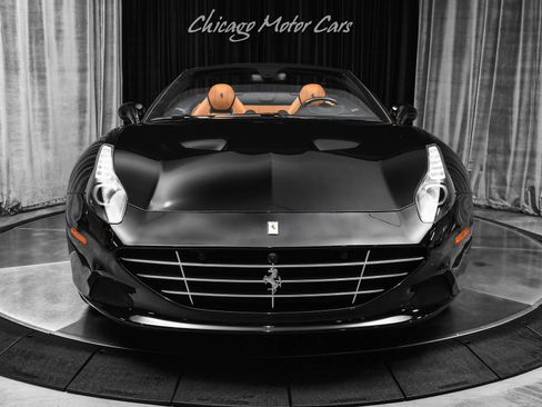 Used 2016 Ferrari California T RWD image 7