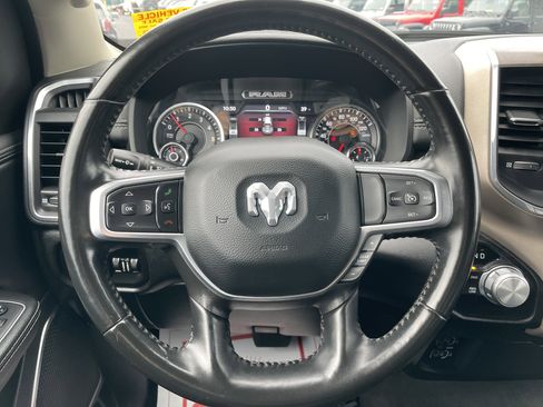 Certified 2022 RAM 1500 Laramie image 38