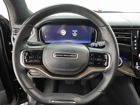 Used 2022 Jeep Grand Wagoneer Series II w/ Premium Group II image 11