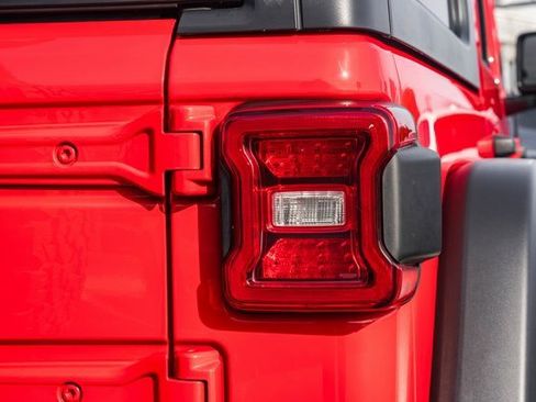 Used 2020 Jeep Wrangler Unlimited Rubicon w/ LED Lighting Group image 7