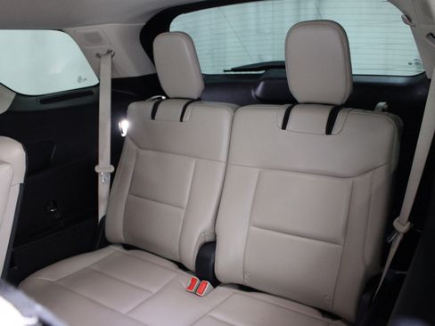 Used 2021 Ford Explorer Limited AWD/4WD image 22