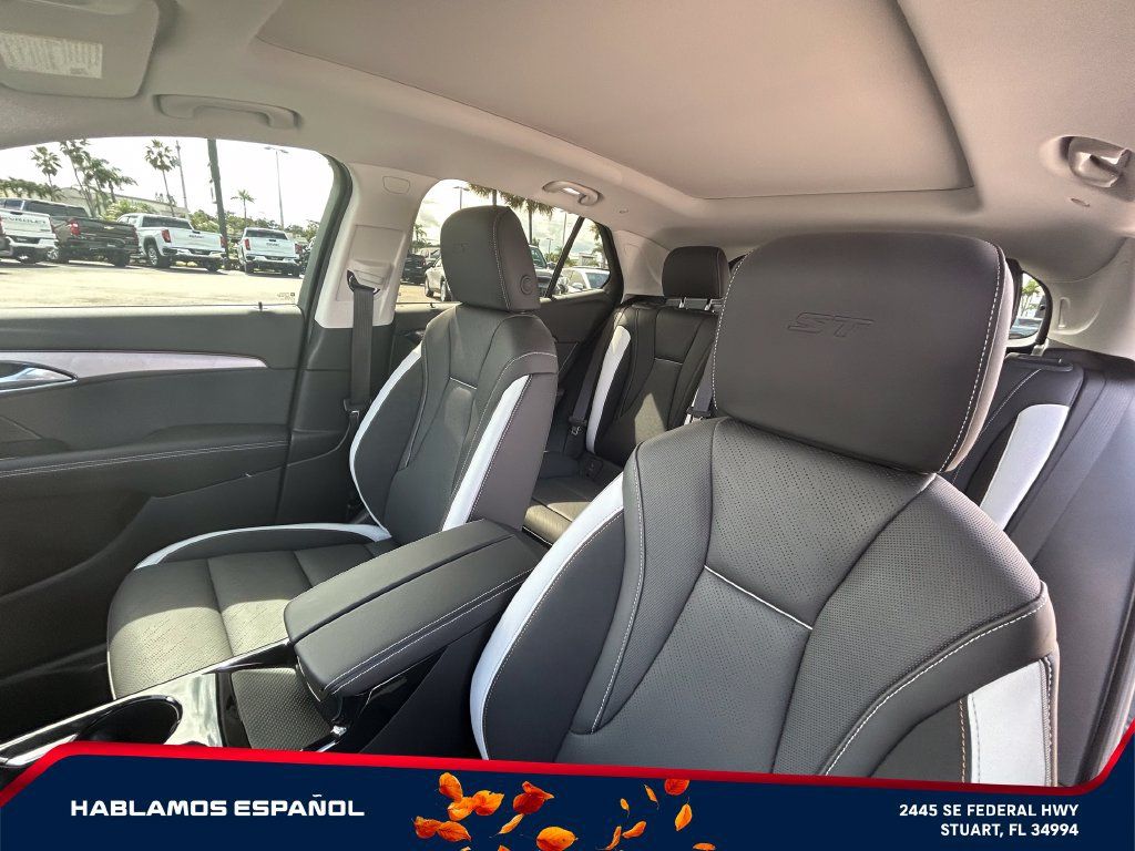 Used 2026 Buick Envision Sport Touring AWD/4WD image 13