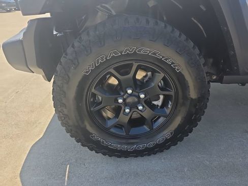Used 2020 Jeep Wrangler Unlimited Sport AWD/4WD image 21