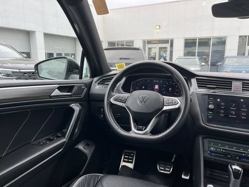Used 2023 Volkswagen Tiguan SEL R-Line AWD/4WD image 23