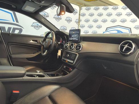 Used 2019 Mercedes-Benz GLA 250 4MATIC image 27