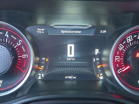 Used 2016 Dodge Challenger SXT image 21