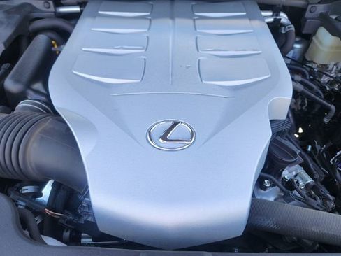 Used 2020 Lexus GX 460 Luxury w/ Accessory Package AWD/4WD image 21