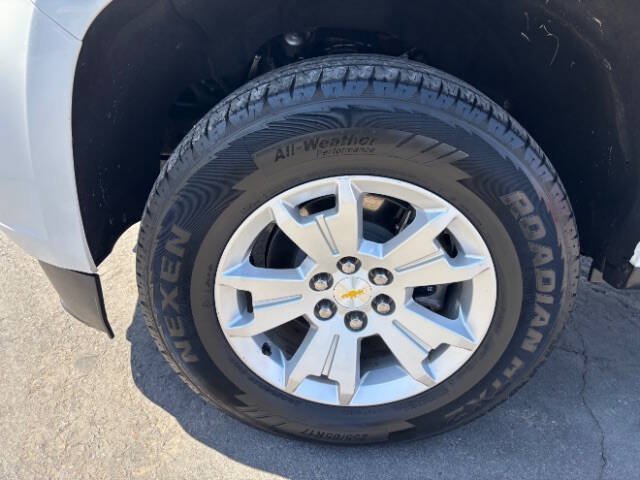Used 2022 Chevrolet Colorado LT w/ Fleet Safety Package RWD image 9
