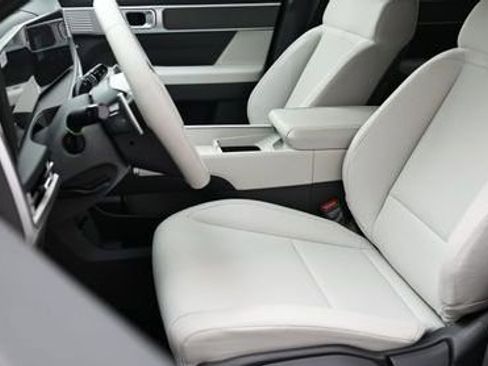 New 2026 Hyundai Santa Fe SE image 7