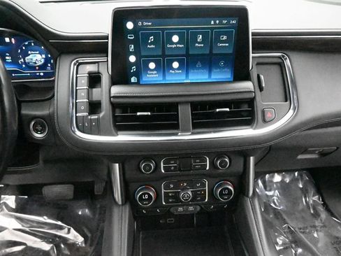 Used 2022 Chevrolet Tahoe LT w/ Luxury Package AWD/4WD image 15