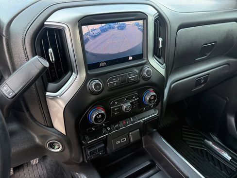 Used 2021 Chevrolet Silverado 1500 LT Trail Boss w/ Bed Protection Package AWD/4WD image 19