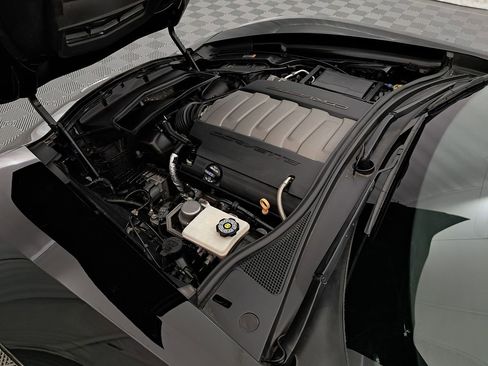 Used 2018 Chevrolet Corvette Stingray Convertible w/ 1LT image 44