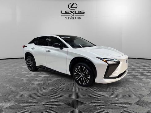 Used 2024 Lexus RZ 450e Premium w/ Technology Package image 2