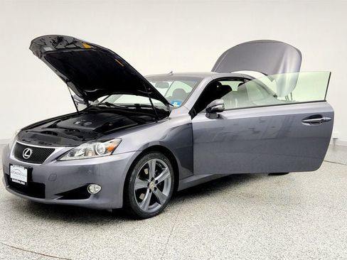 Used 2014 Lexus IS 250C image 8