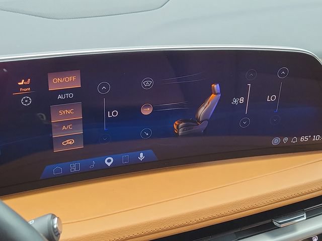 Used 2024 Cadillac XT4 Premium Luxury AWD/4WD image 32