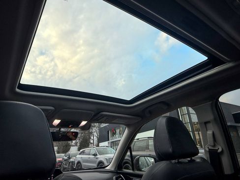 Used 2020 Subaru Forester Touring image 37