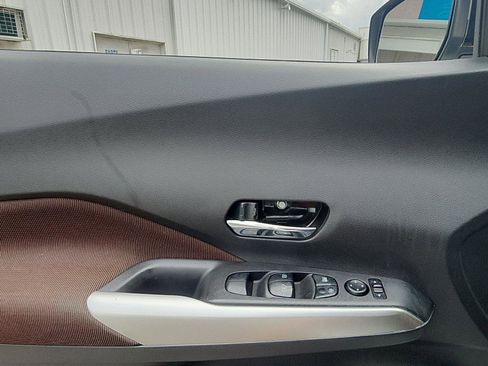 Used 2020 Nissan Kicks SR FWD image 15