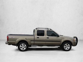 Used 2002 Nissan Frontier S/C AWD/4WD video 4