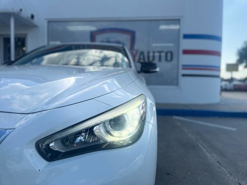 Used 2017 INFINITI Q50 3.0t Premium w/ 3.0T Premium Plus Package RWD image 14