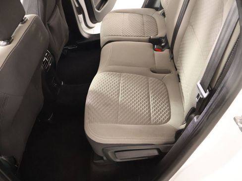 Used 2022 Ford Escape SE FWD image 11