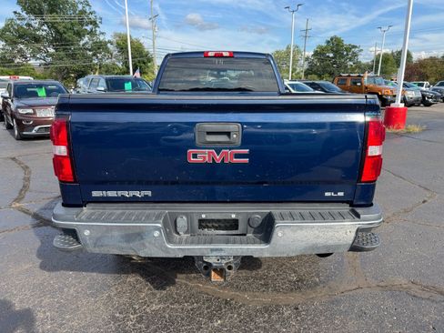 Used 2015 GMC Sierra 2500 SLE AWD/4WD image 4