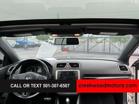 Used 2013 Volkswagen Eos FWD image 12