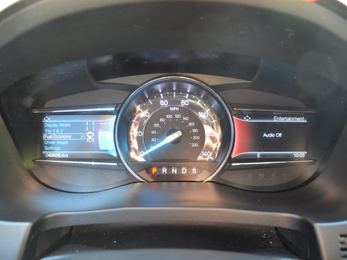 Used 2018 Ford Explorer XLT w/ Equipment Group 201A AWD/4WD image 47