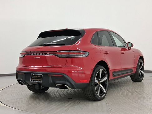Used 2026 Porsche Macan AWD/4WD image 7