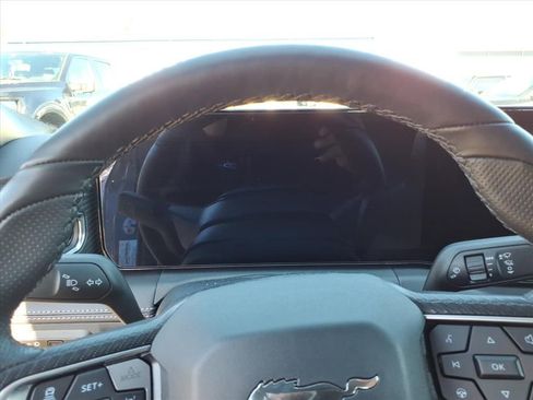 Used 2025 Ford Mustang GT Premium image 15