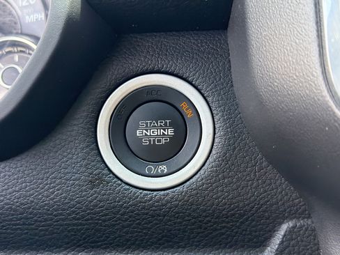 Used 2021 RAM 1500 Big Horn RWD image 33